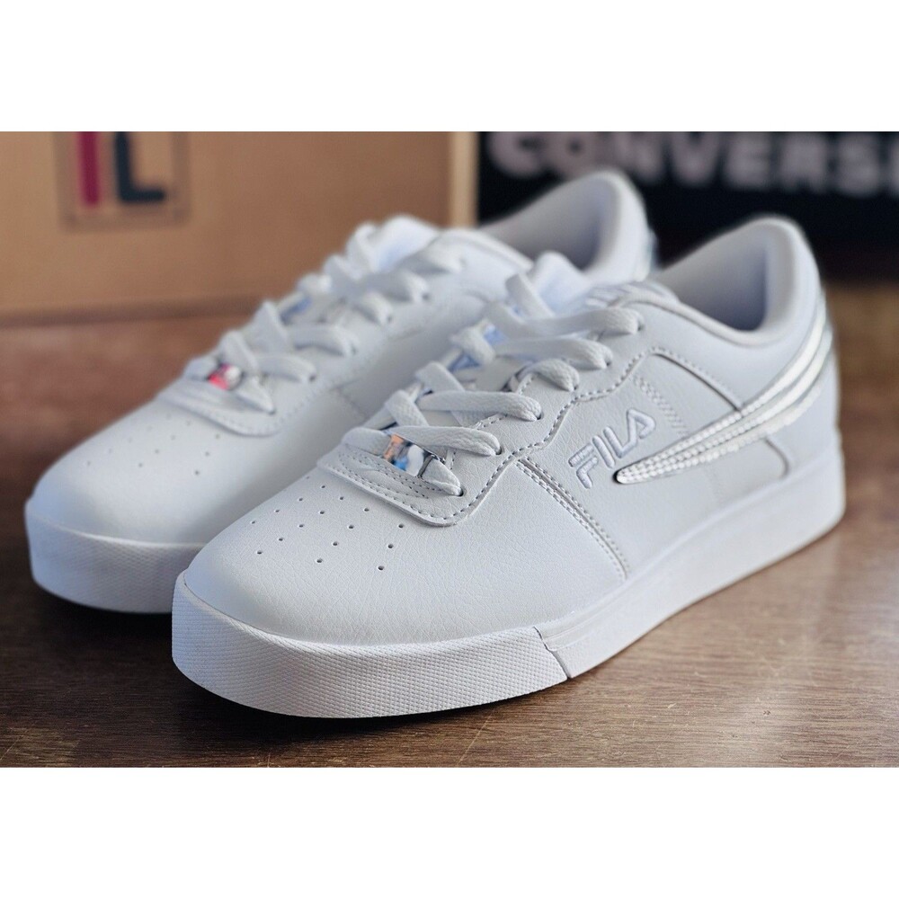 Women’s Size 8.5 Fila Vulc 13 Low White Silver 5FM02170-101 NIB